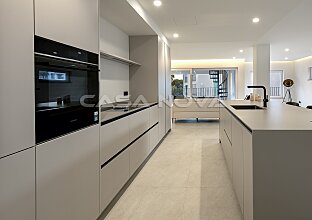 Ref. 1303749 | Ático exclusivo en un complejo cerrado cerca del campo de golf