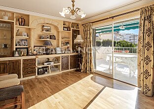 Ref. 1303861 | Ground floor flat within walking distance of the sandy beach