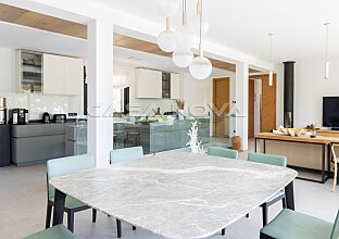 Ref. 2703862 | Espectacular villa con vistas parciales al mar y casa de invitados 