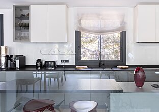 Ref. 2703862 | Espectacular villa con vistas parciales al mar y casa de invitados 