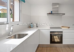 Ref. 2303865 | Moderna casa adosada en primera línea del campo de golf