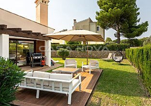 Ref. 2303865 | Moderna casa adosada en primera línea del campo de golf