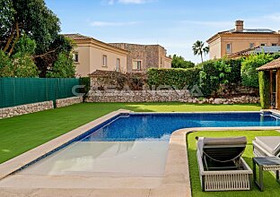 Ref. 2503869 | Encantadora villa con piscina en una ubicación muy cotizada