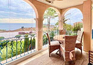 Ref. 1203878 | Fantastic sea view apartment with terrace 
