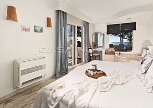 Ref. 1303879 | Fantástico apartamento en primera línea de mar con acceso al mar