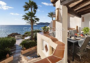 Ref. 1303879 | Fantástico apartamento en primera línea de mar con acceso al mar