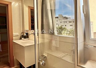 Ref. 1403880 | Ático en 1. línea de mar 