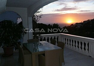 Ref. 2403881 | Casa adosada con 2 apartamentos independientes con vistas al mar