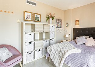 Ref. 1303882 | Penthouse mit privater Dachterrasse und Teil- Meerblick