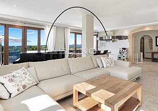 Ref. 2403883 | Atemberaubende Villa mit Überlaufpool und Panoramablick