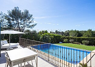 Ref. 2403883 | Atemberaubende Villa mit Überlaufpool und Panoramablick