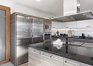 Ref. 2403883 | Atemberaubende Villa mit Überlaufpool und Panoramablick