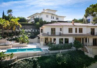 Ref.-Nr.: 2503945 - Elegante Villa mit Pool und Garten