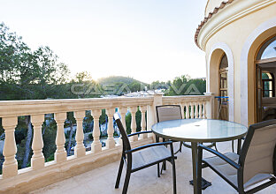 Ref. 2581065 | Open terrace with a view of the beautiful surroundings