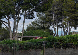 Ref. 2351245 | Wundervoller Ausblick von der Immobilie auf die Grünzone und das Meer