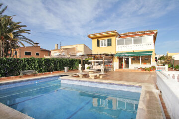 Immobilien Mallorca : Gemütliche Villa mit Pool in guter Wohnlage