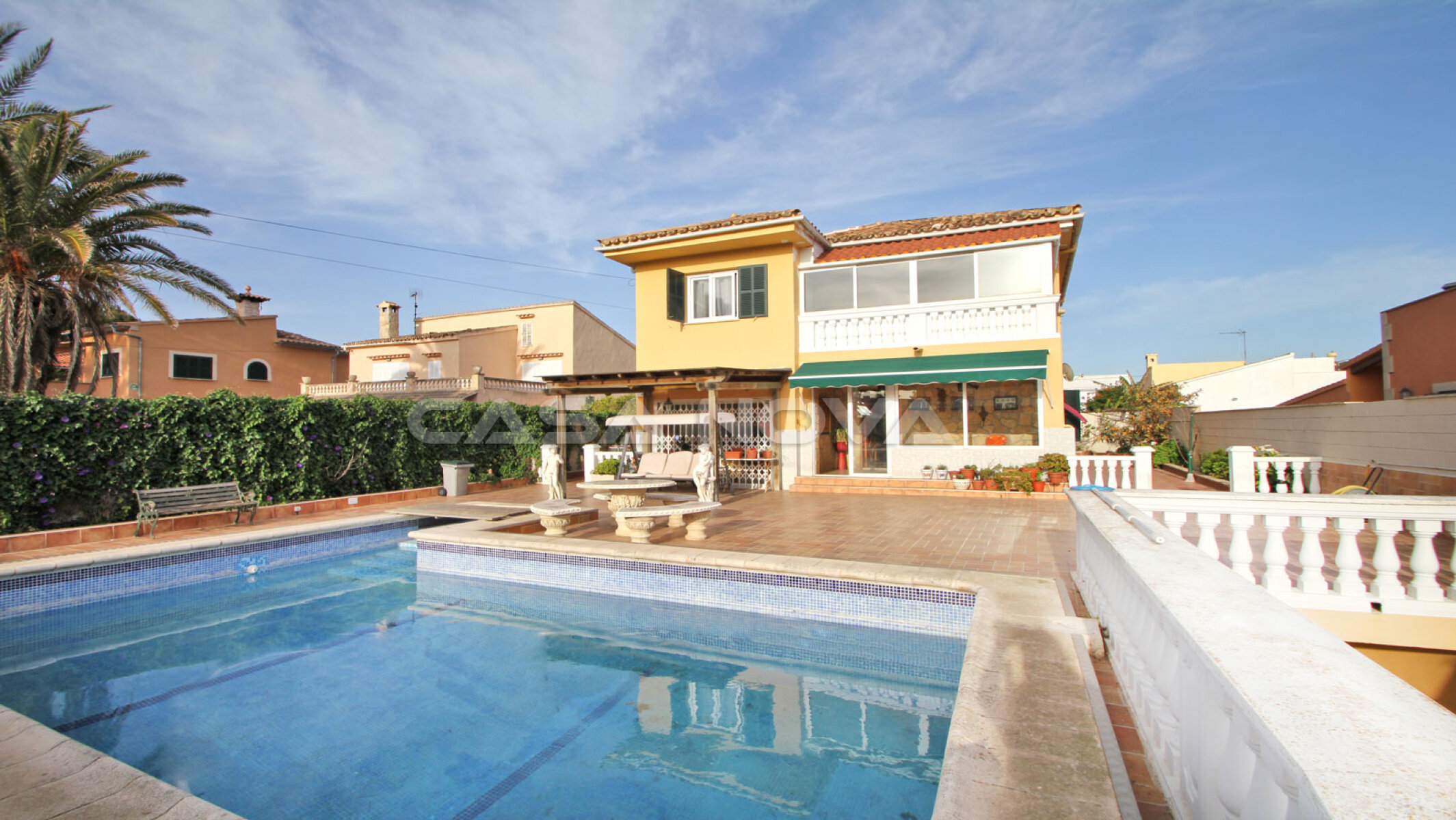 Immobilien Mallorca : Gemtliche Villa mit Pool in guter Wohnlage