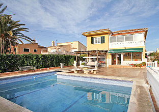 Properties Mallorca : Cosy villa with pool in quiet residential area