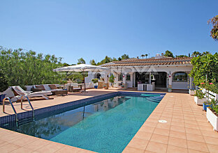 Ref. 2401770 | Mediterrane Ibiza-Stil Villa in bevorzugter Wohnlage