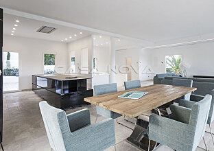 Ref. 2302144 | Modern living/dining room with adjoining fitted kitchen