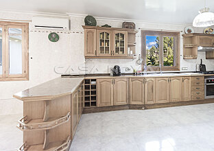 Ref. 2502190 | Cocina amueblada y equipada con electrodomésticos