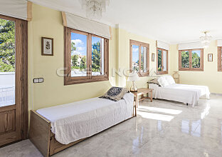 Ref. 2502190 | Luminoso dormitorio doble con acceso a la terraza
