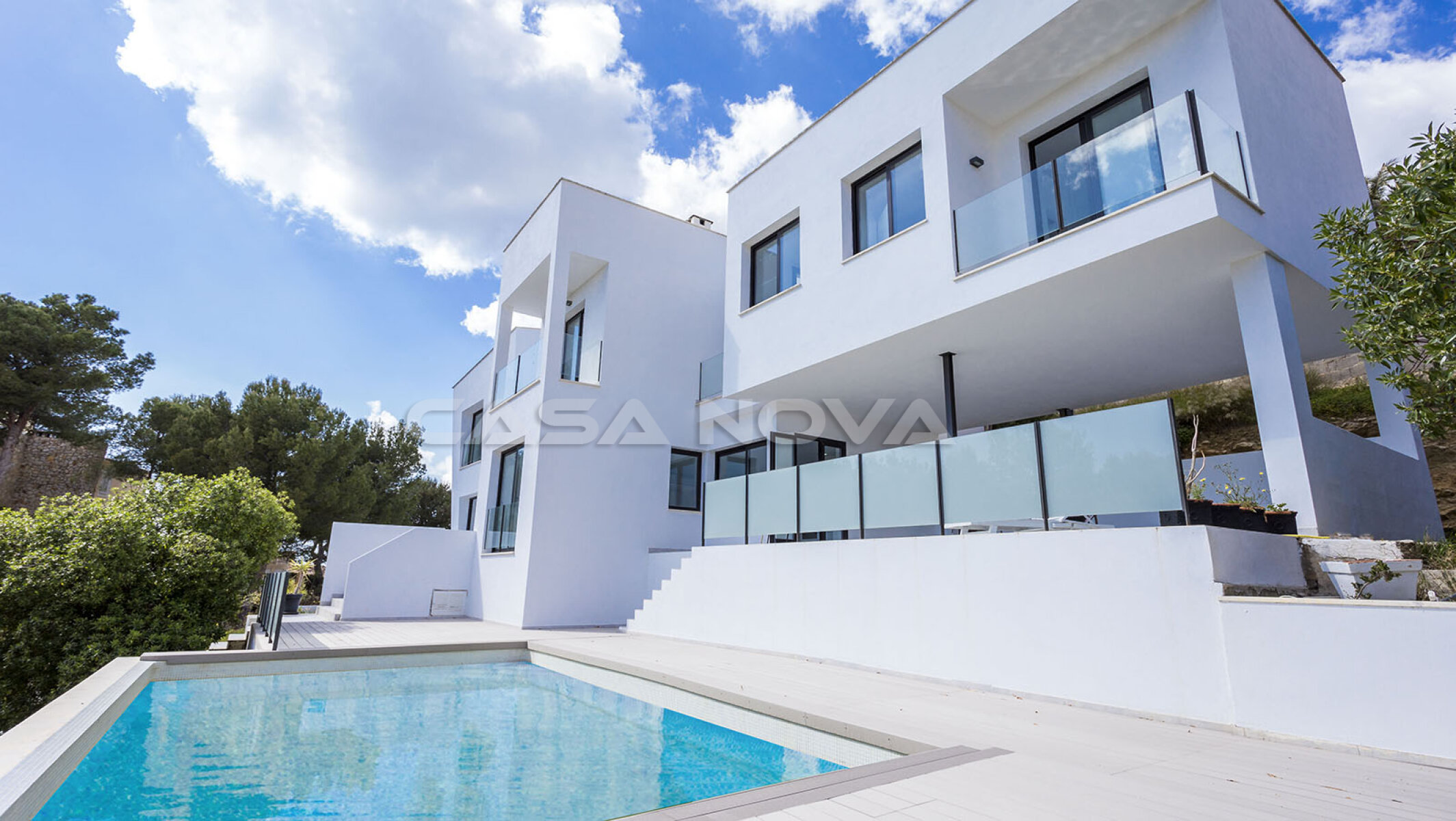 Immobilien Mallorca : Moderne Villa in beliebter Sdlage 