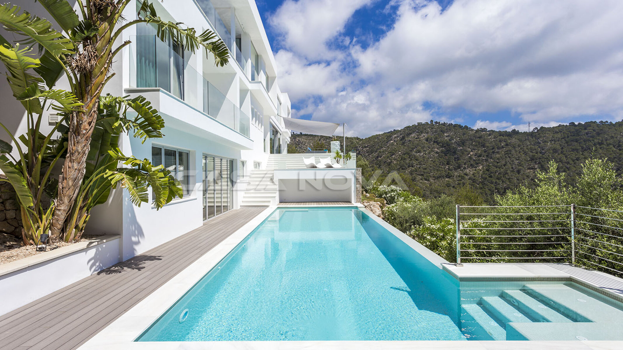 Neubau-Luxusvilla Mallorca mit spektakul�rem Meerblick