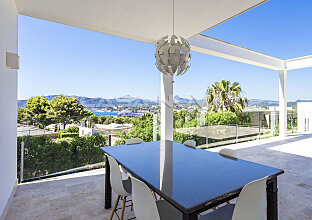 Modernized Mallorca villa with panoramic sea and bay views