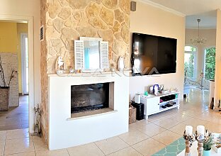 Ref. 2402661 | Preciosa villa familiar en zona residencial tranquila 