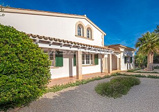 Ref. 2302679 | Generous entrance to the Mallorca Villa