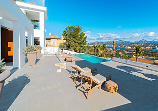 Ref. 2402254 | Outdoor area with pool terrace and sea view