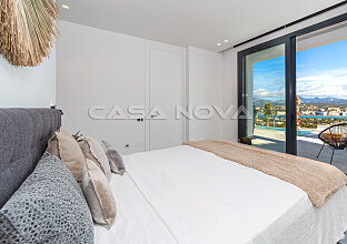 Ref. 2402254 | Cosy bedroom with panoramic views