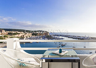 Modernes Apartment direkt am Yachthafen und Sandstrand