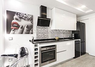 Ref. 1202771 | Cocina abierta y equipada con electrodomésticos