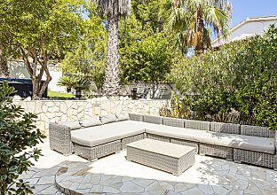 Ref. 2502790 | Zona chill out en el solar de la propiedad