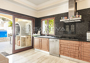 Ref. 2502790 | Amplia cocina equipada con electrodomésticos