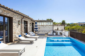 Mediterrane Villa im Fincastil mit Ferienvermietungslizenz