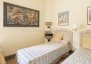 Ref. 2802807 | Dormitorio doble separado con elementos mediterráneos