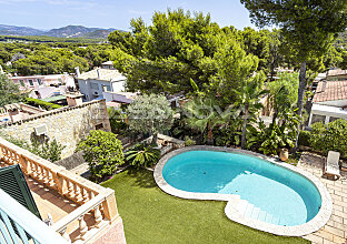 Ref. 2302835 | Vista del jardín bien cuidado 