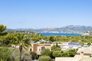 Great panoramic views of the surroundings and the sea 