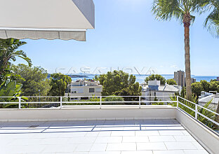 Ref. 2402850 | Large outdoor terrace with sea view