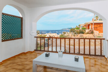 Charming apartment in 2nd sea line - walking distance to the sea