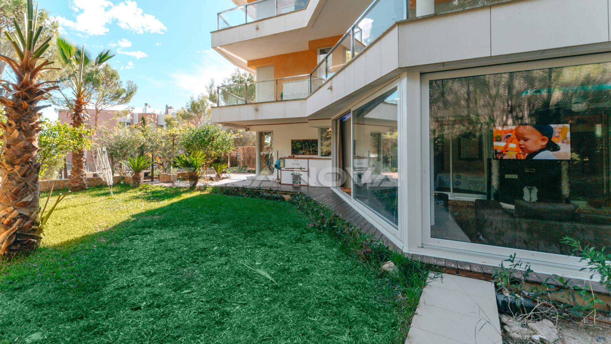 Exclusive first floor apartment with garden in Sol de Mallorca