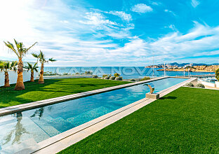 Ref. 2401801 | Espectacular zona exterior con piscina infinita de la propiedad de Mallorca