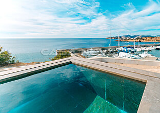Ref. 2401801 | Toller Pool mit Blick auf die Umgebung und den Yachthafen