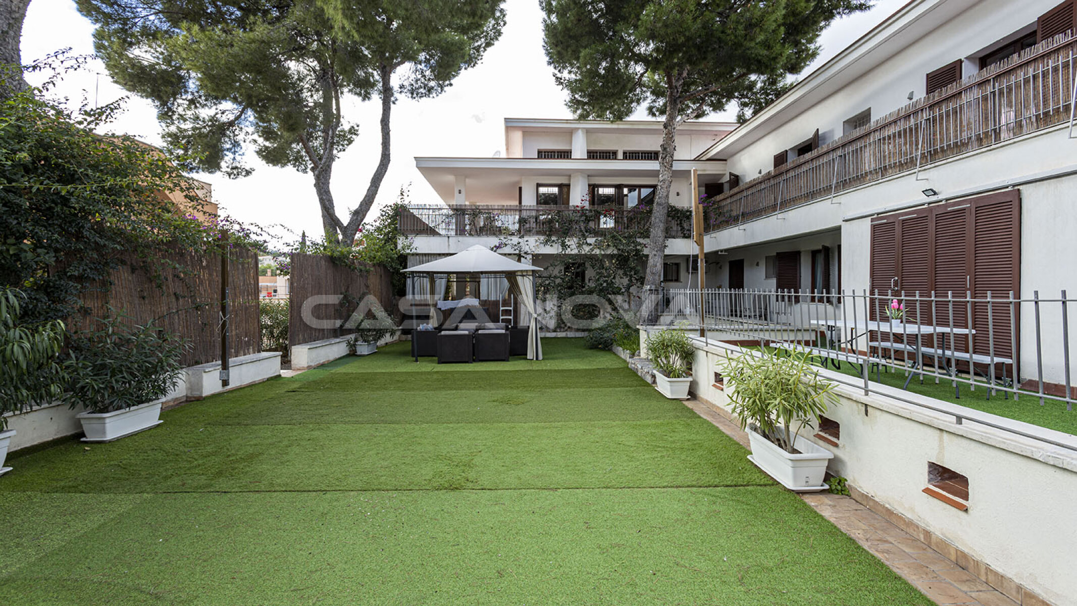Chalet with holiday rental licence near the beach