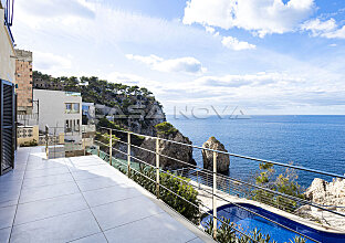 Ref. 1202918 | Mallorca apartement in 1st sea line with community pool