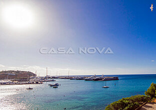 Ref. 1202969 | Impresionante vista del puerto al mar Mediterráneo