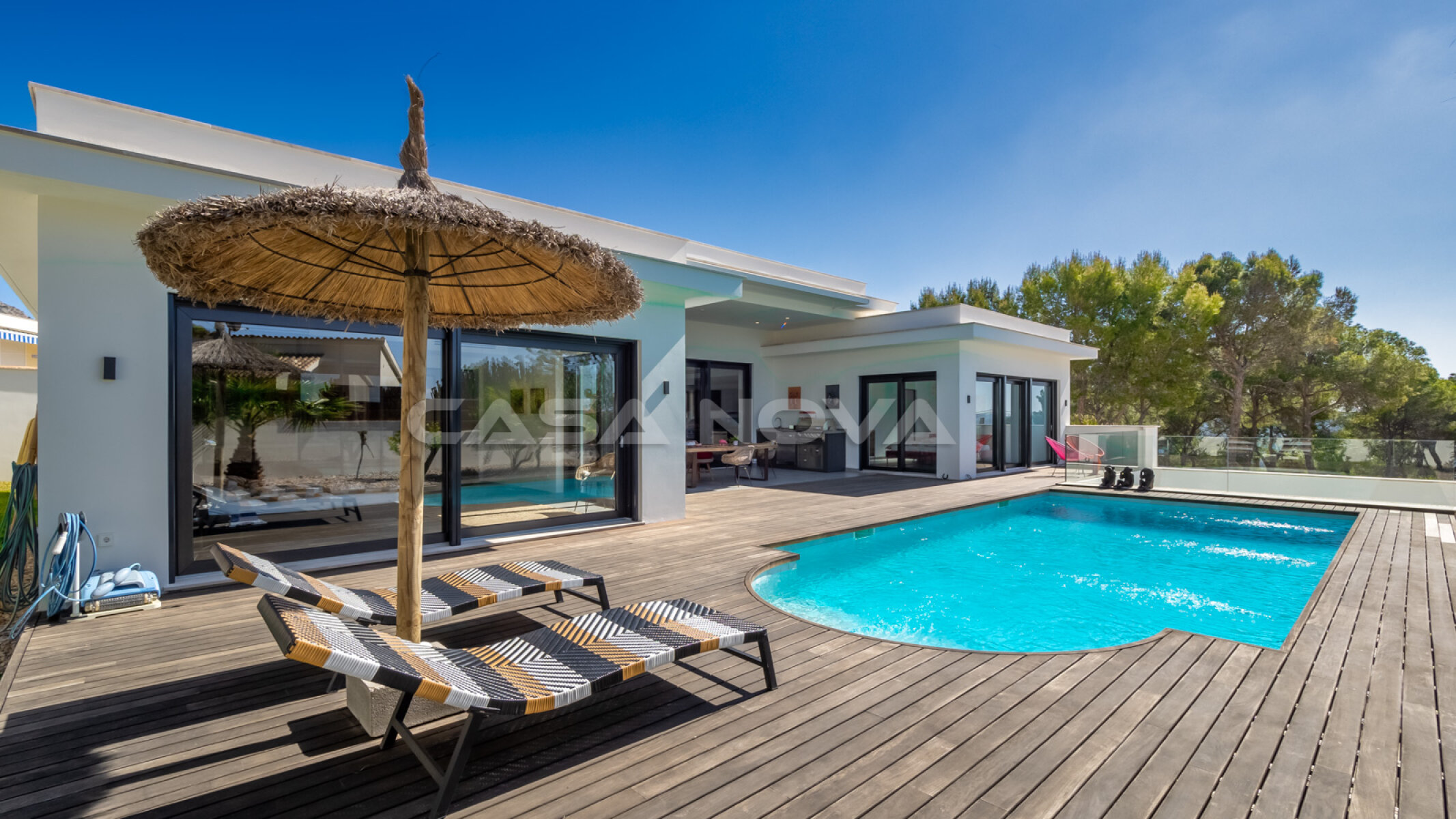 Villa en Mallorca con piscina al estilo ibicenco